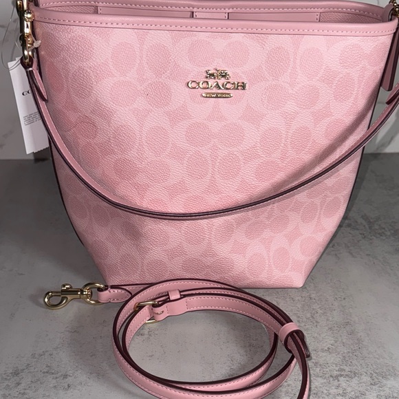 Coach Powder Pink City Bucket Bag In Signature Canvas NWT - Picture 2 of 11